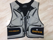 Free shipping Daiwa fishing vest Mens outdoor